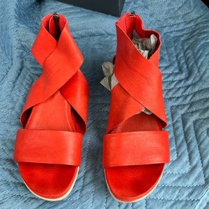 Eileen Fisher Sport WL sandals- Burnt Orange Size 7.5